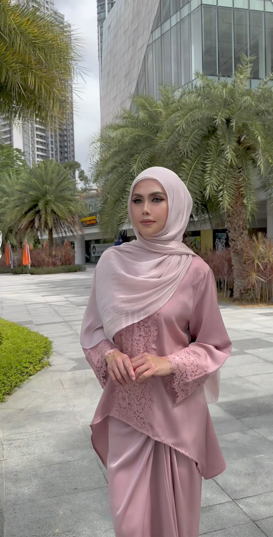 Thalia Kurung